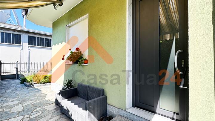 FURNISHED TWO-BEDROOM APARTMENT FOR RENT